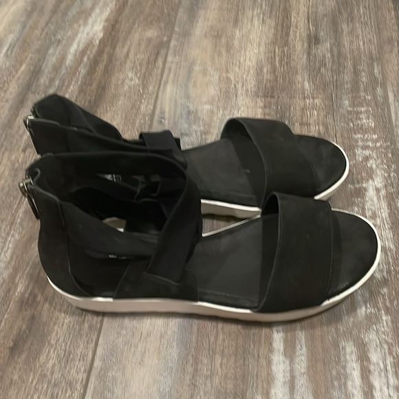 Eileen Fisher Kash Tumbled Nubuck Leather Black Mesh Zip Back Sandals Size 6.5 - Picture 4 of 13
